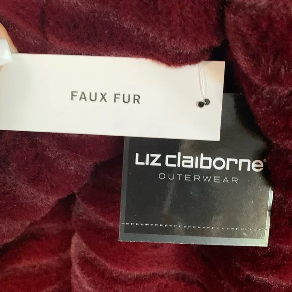 LIZ CLAIBORNE Faux Fur Outerwear NWT - Picture 5 of 6